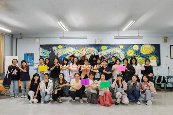 外国语学院举办青马骨干培训心理团体辅导活动